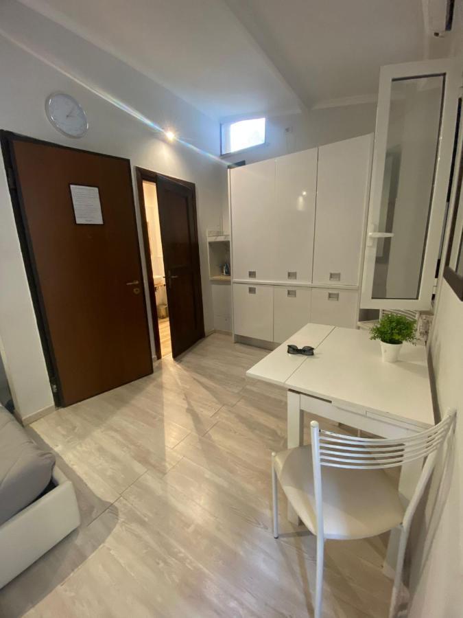 K'Alma Apartment Colosseo - Leopardi ローマ エクステリア 写真